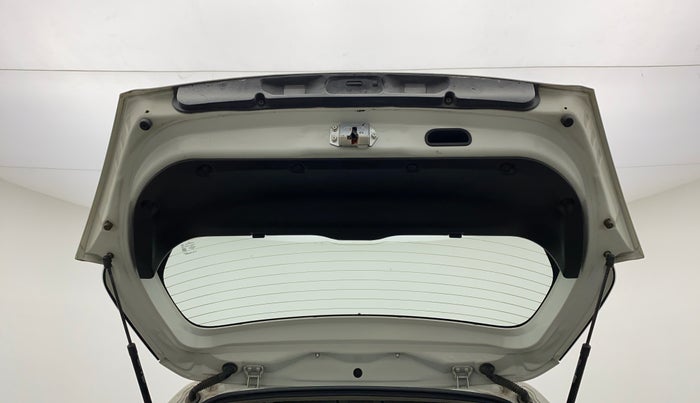 2017 Maruti Swift ZXI D, Petrol, Manual, 62,292 km, Boot Door Open