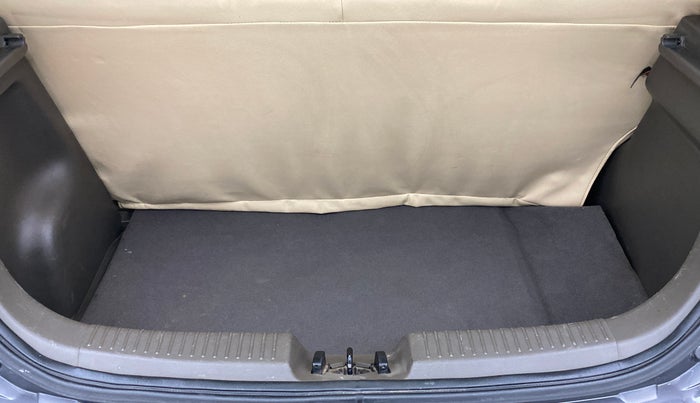 2011 Hyundai i10 SPORTZ 1.2, Petrol, Manual, 47,973 km, Boot Inside