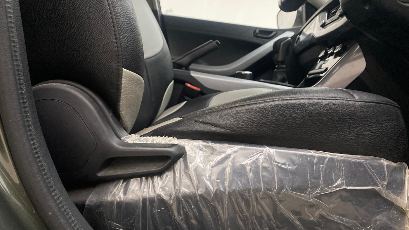 2020 Tata NEXON XM PETROL, Petrol, Manual, 1,48,985 km, Driver Side Adjustment Panel