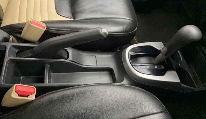 2016 Honda Jazz 1.2L I-VTEC S AT, Petrol, Automatic, 60,223 km, Gear Lever