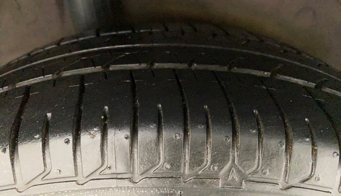 2016 Honda Jazz 1.2L I-VTEC S AT, Petrol, Automatic, 60,223 km, Right Rear Tyre Tread