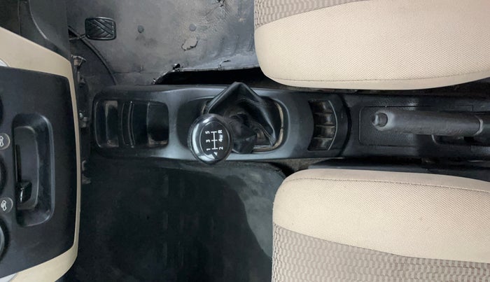 2017 Maruti Wagon R 1.0 LXI, Petrol, Manual, 22,951 km, Gear Lever