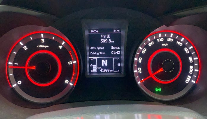 2019 Mahindra XUV300 W8 (O) 1.5 DIESEL AMT, Diesel, Automatic, 41,999 km, Odometer Image