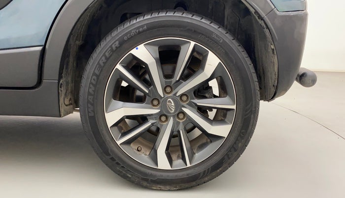 2019 Mahindra XUV300 W8 (O) 1.5 DIESEL AMT, Diesel, Automatic, 41,999 km, Left Rear Wheel