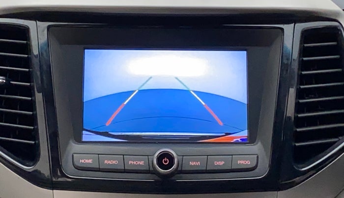 2019 Mahindra XUV300 W8 (O) 1.5 DIESEL AMT, Diesel, Automatic, 41,999 km, Parking Camera
