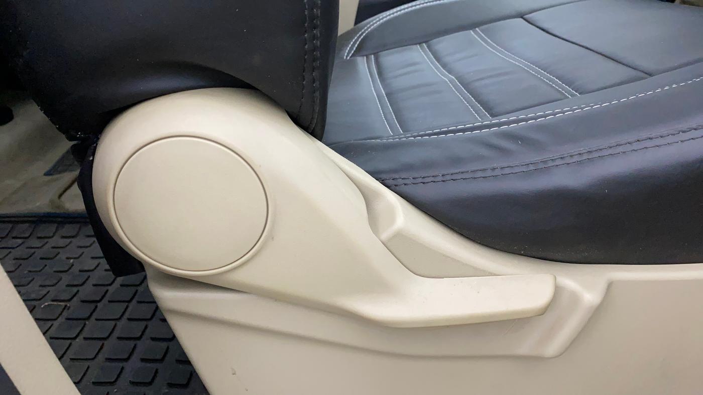 2020 Maruti Ertiga VXI CNG, CNG, Manual, 75,697 km, Driver Side Adjustment Panel