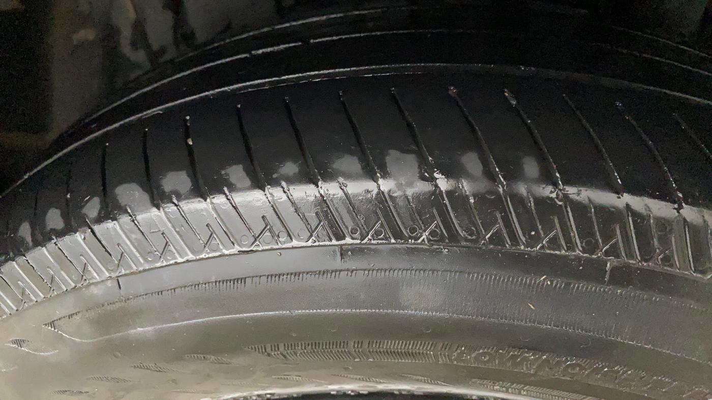 2020 Maruti Ertiga VXI CNG, CNG, Manual, 75,697 km, Left Rear Tyre Tread