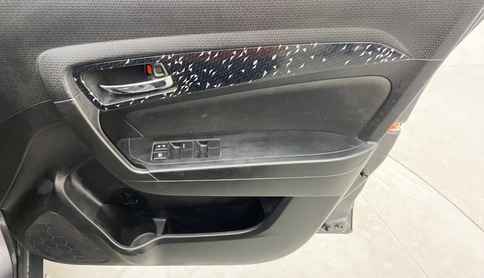 2018 Maruti Vitara Brezza ZDI PLUS AMT, Diesel, Automatic, 89,578 km, Driver Side Door Panels Control