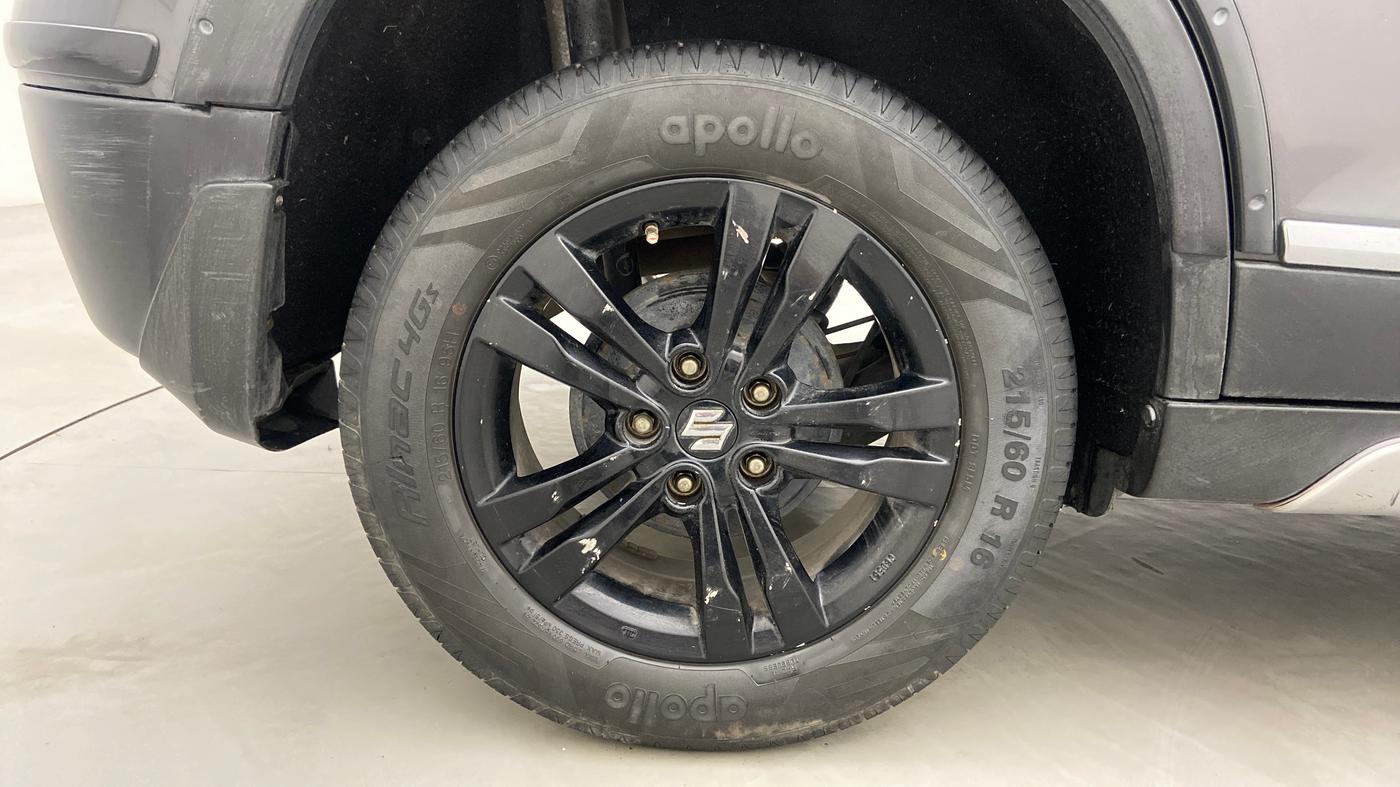 2018 Maruti Vitara Brezza ZDI PLUS AMT, Diesel, Automatic, 89,578 km, Right Rear Wheel