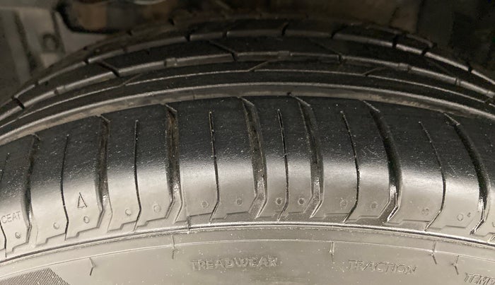 2018 Maruti Vitara Brezza ZDI PLUS AMT, Diesel, Automatic, 89,578 km, Left Front Tyre Tread
