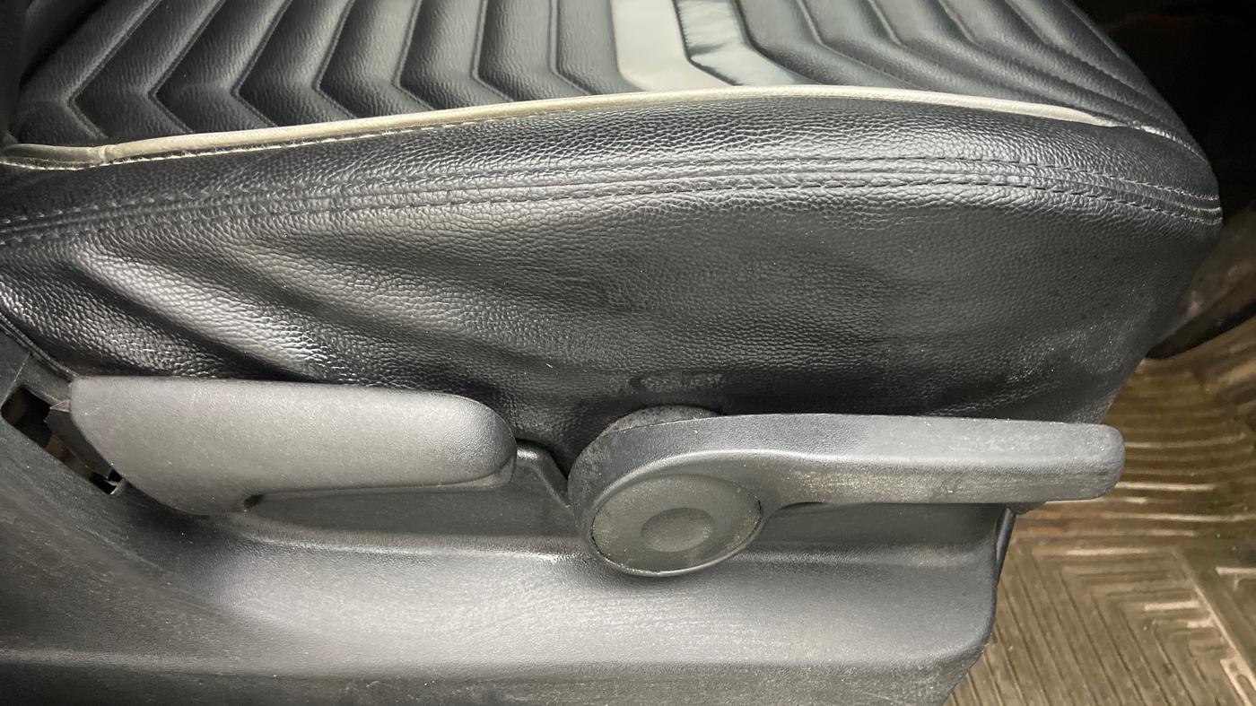 2018 Maruti Vitara Brezza ZDI PLUS AMT, Diesel, Automatic, 89,578 km, Driver Side Adjustment Panel
