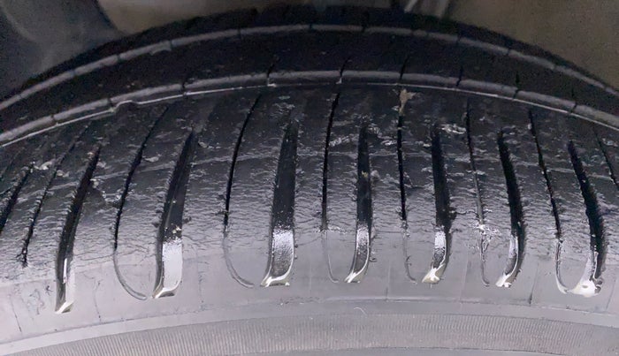 2019 Hyundai Elite i20 1.2 SPORTS PLUS VTVT, Petrol, Manual, 26,336 km, Left Front Tyre Tread