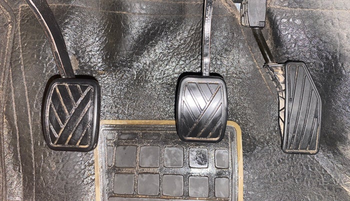 2020 Maruti Ertiga ZXI+ SHVS, Petrol, Manual, 94,315 km, Pedals