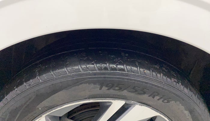 2022 Hyundai NEW I20 ASTA (O) 1.0 TURBO GDI DCT, Petrol, Automatic, 41,669 km, Left Front Tyre Tread