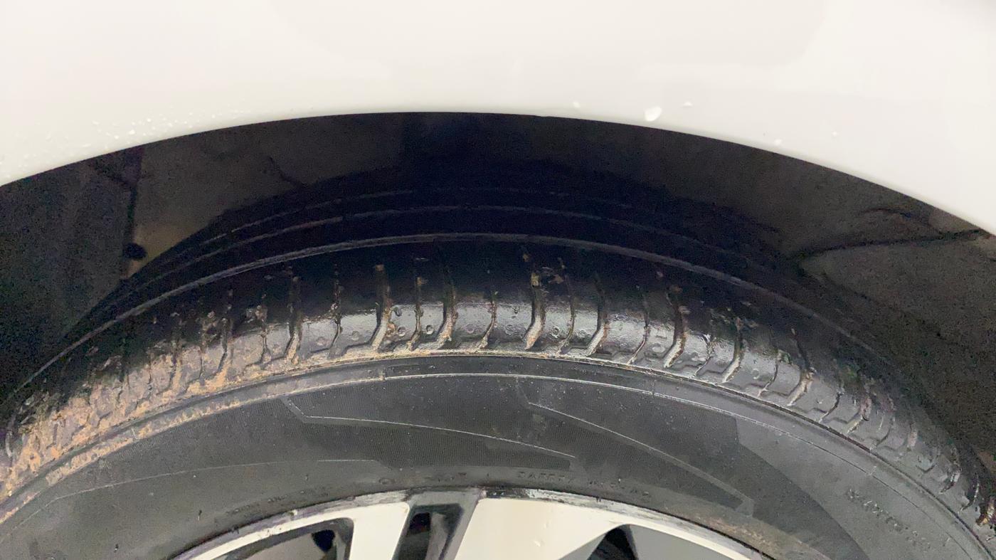 2022 Hyundai NEW I20 ASTA (O) 1.0 TURBO GDI DCT, Petrol, Automatic, 41,669 km, Right Rear Tyre Tread