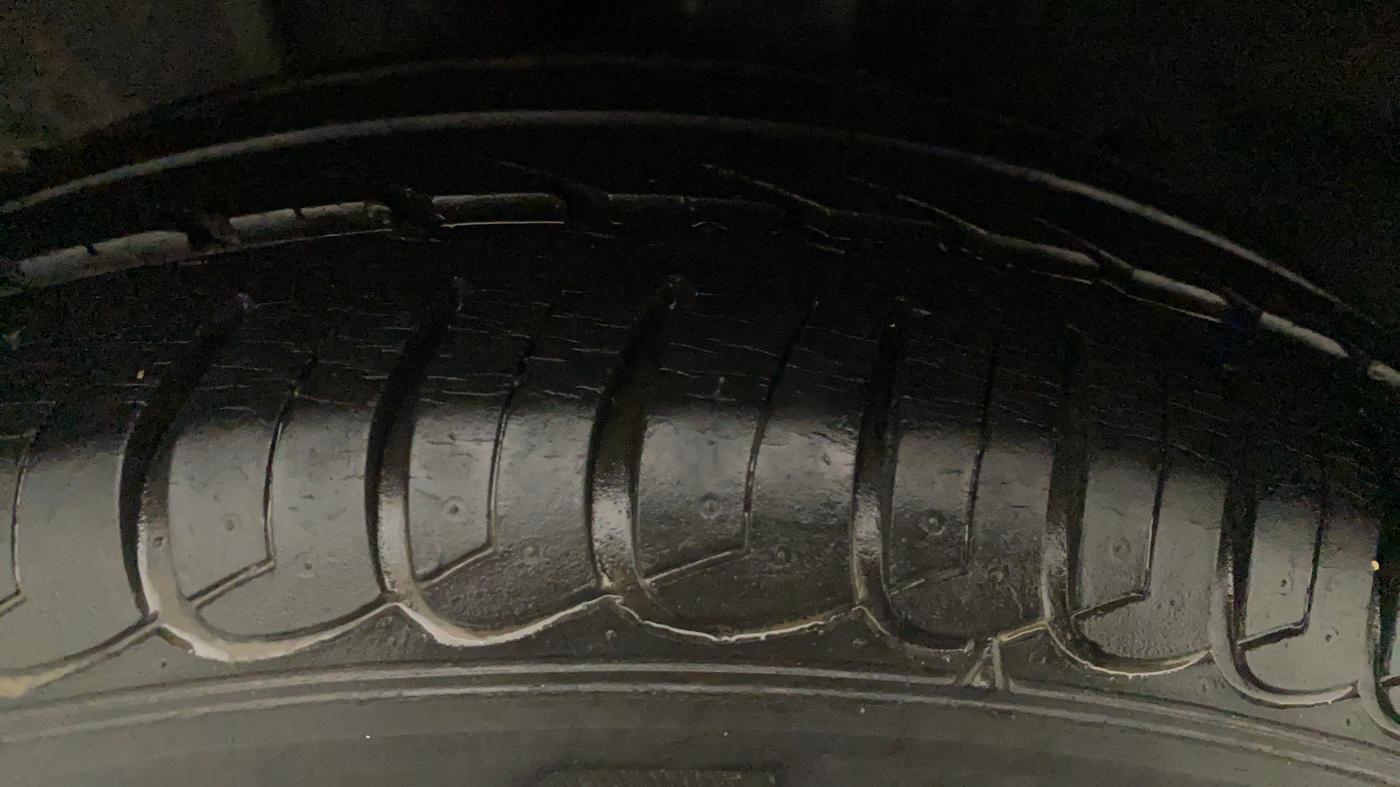 2017 Tata Tiago XT PETROL, Petrol, Manual, 24,888 km, Right Rear Tyre Tread