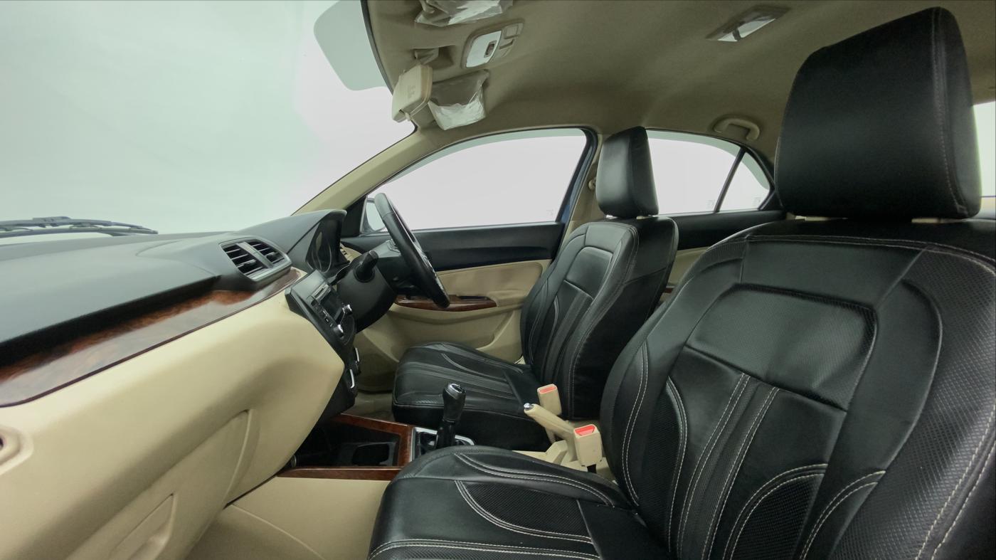 2017 Maruti Dzire VXI, Petrol, Manual, 36,349 km, Right Side Front Door Cabin