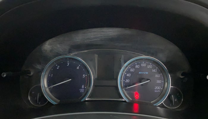 2016 Maruti Ciaz ZDI SHVS, Diesel, Manual, 85,590 km, Instrument cluster - Glass has scratches