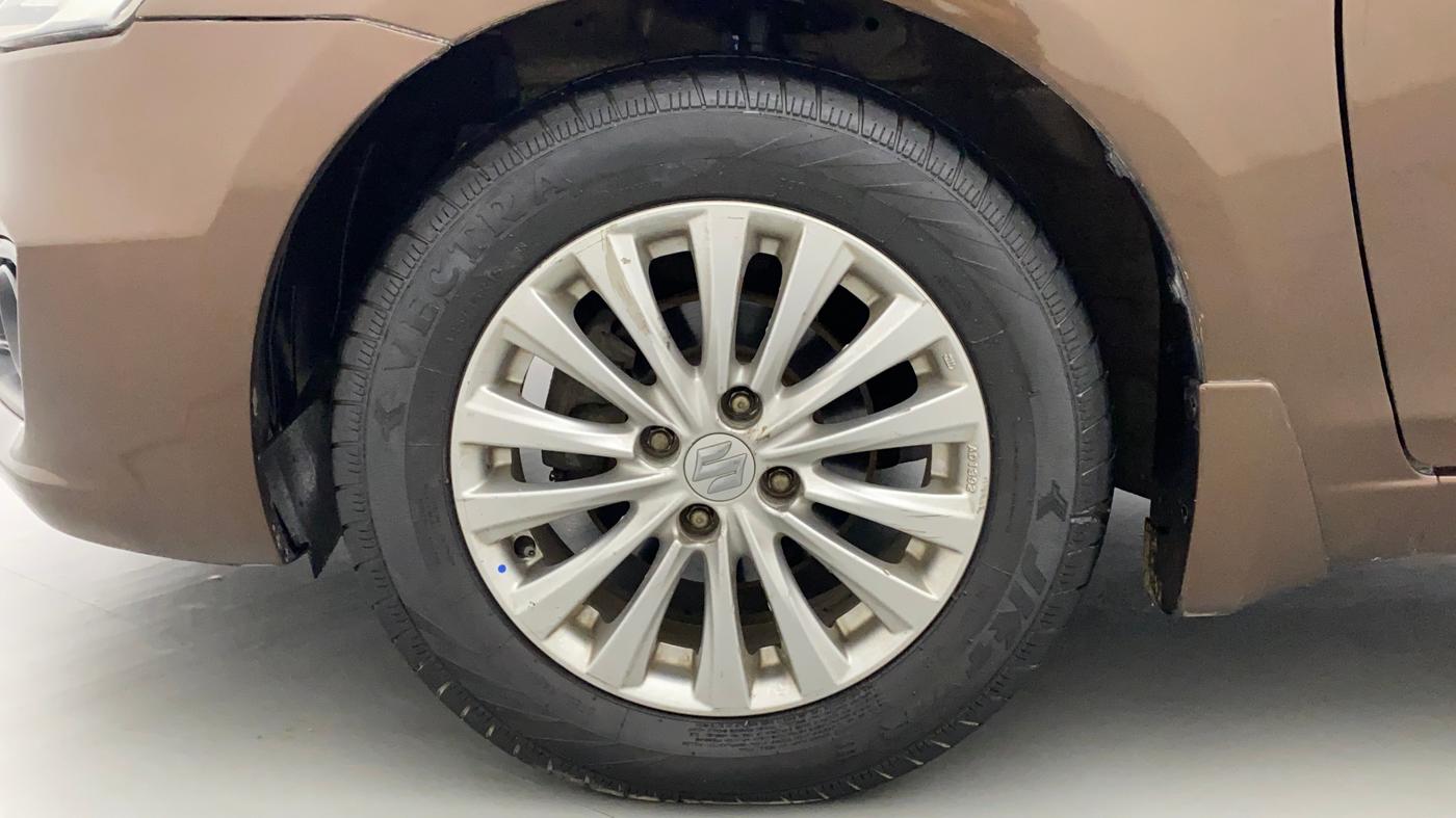 2016 Maruti Ciaz ZDI SHVS, Diesel, Manual, 85,590 km, Left Front Wheel