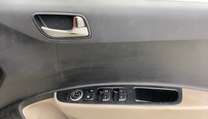 2015 Hyundai Xcent S 1.2, CNG, Manual, 97,853 km, Driver Side Door Panels Control