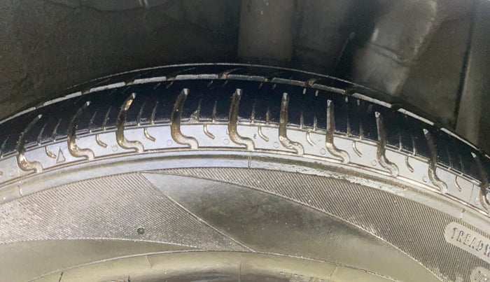 2015 Hyundai Xcent S 1.2, CNG, Manual, 97,853 km, Left Rear Tyre Tread