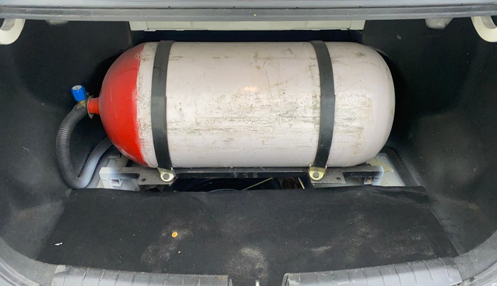 2015 Hyundai Xcent S 1.2, CNG, Manual, 97,853 km, Boot Inside