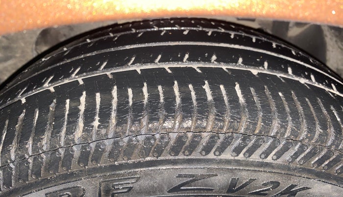 2016 Ford Ecosport TITANIUM 1.5L PETROL, Petrol, Manual, 36,759 km, Right Front Tyre Tread