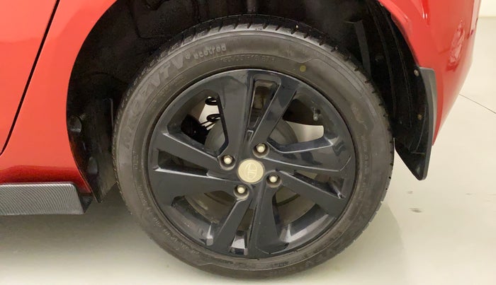 2020 Tata ALTROZ XZ PETROL, Petrol, Manual, 8,268 km, Left Rear Wheel