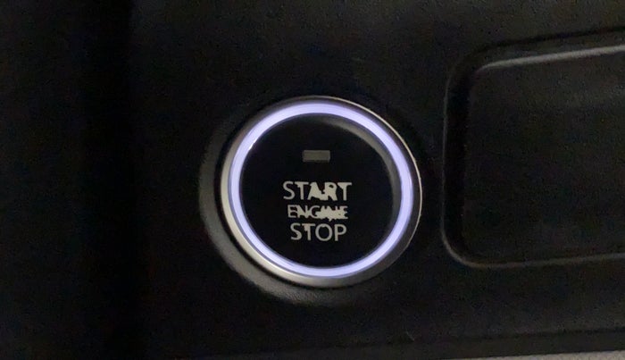 2020 Tata ALTROZ XZ PETROL, Petrol, Manual, 8,268 km, Keyless Start/ Stop Button
