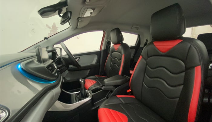 2020 Tata ALTROZ XZ PETROL, Petrol, Manual, 8,268 km, Right Side Front Door Cabin