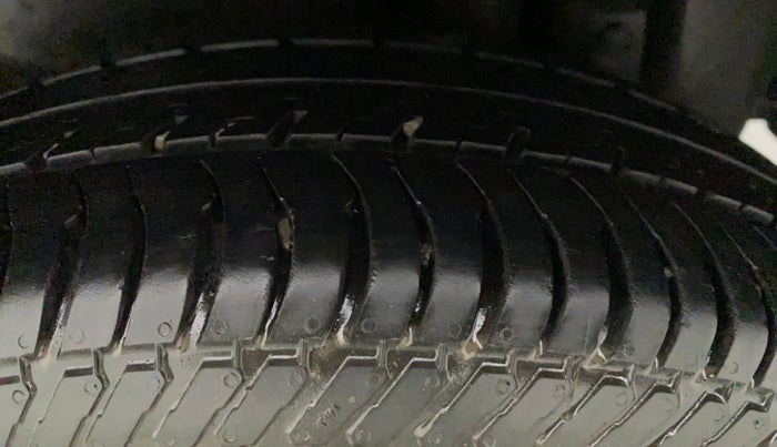 2012 Maruti Swift Dzire VXI, Petrol, Manual, 70,970 km, Left Rear Tyre Tread