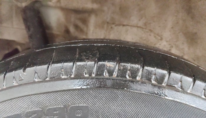 2017 Maruti Wagon R 1.0 LXI CNG (O), CNG, Manual, 71,460 km, Right Rear Tyre Tread
