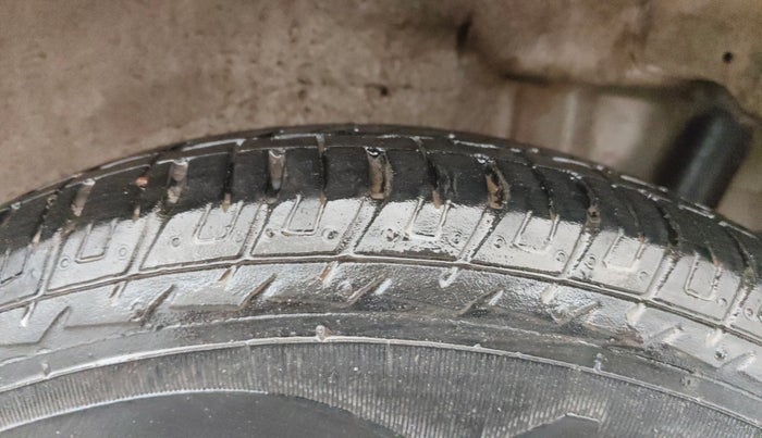 2017 Maruti Wagon R 1.0 LXI CNG (O), CNG, Manual, 71,460 km, Left Rear Tyre Tread