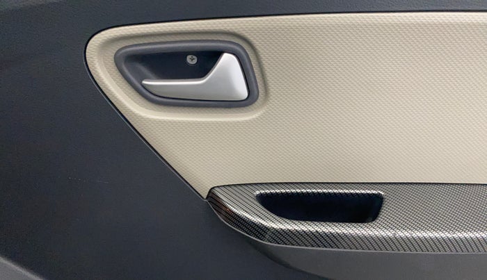 2017 Maruti Alto K10 VXI, Petrol, Manual, 24,908 km, Driver Side Door Panels Control