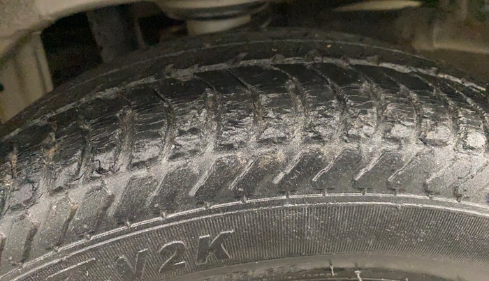 2017 Maruti Alto K10 VXI, Petrol, Manual, 24,908 km, Left Rear Tyre Tread