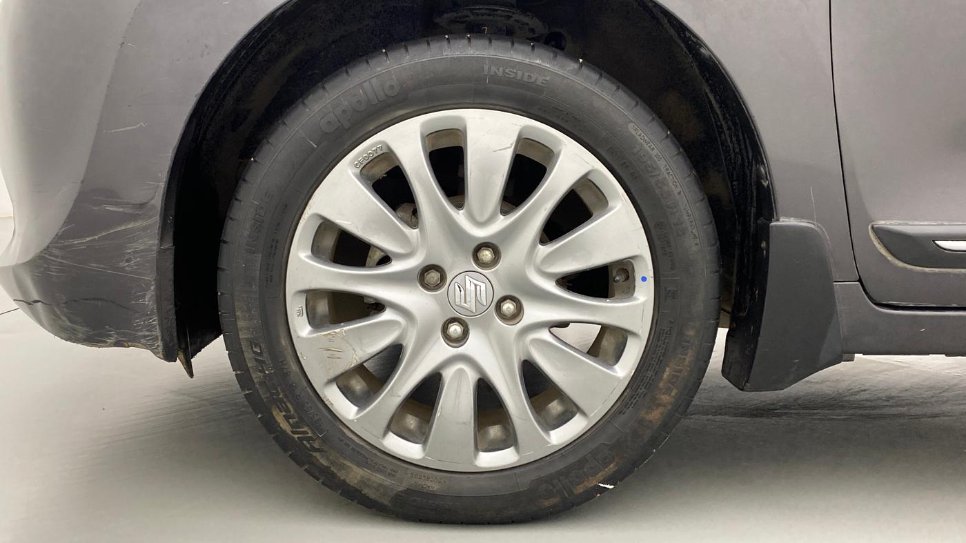2016 Maruti Baleno ZETA 1.2 K12, Petrol, Manual, 40,183 km, Left Front Wheel