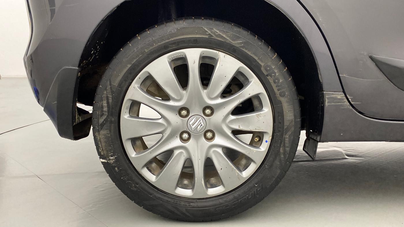 2016 Maruti Baleno ZETA 1.2 K12, Petrol, Manual, 40,183 km, Right Rear Wheel