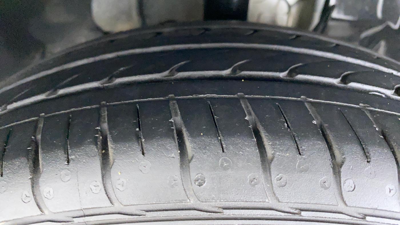 2020 Tata Tiago XZA+ 1.2 RTN, Petrol, Automatic, 8,893 km, Right Front Tyre Tread