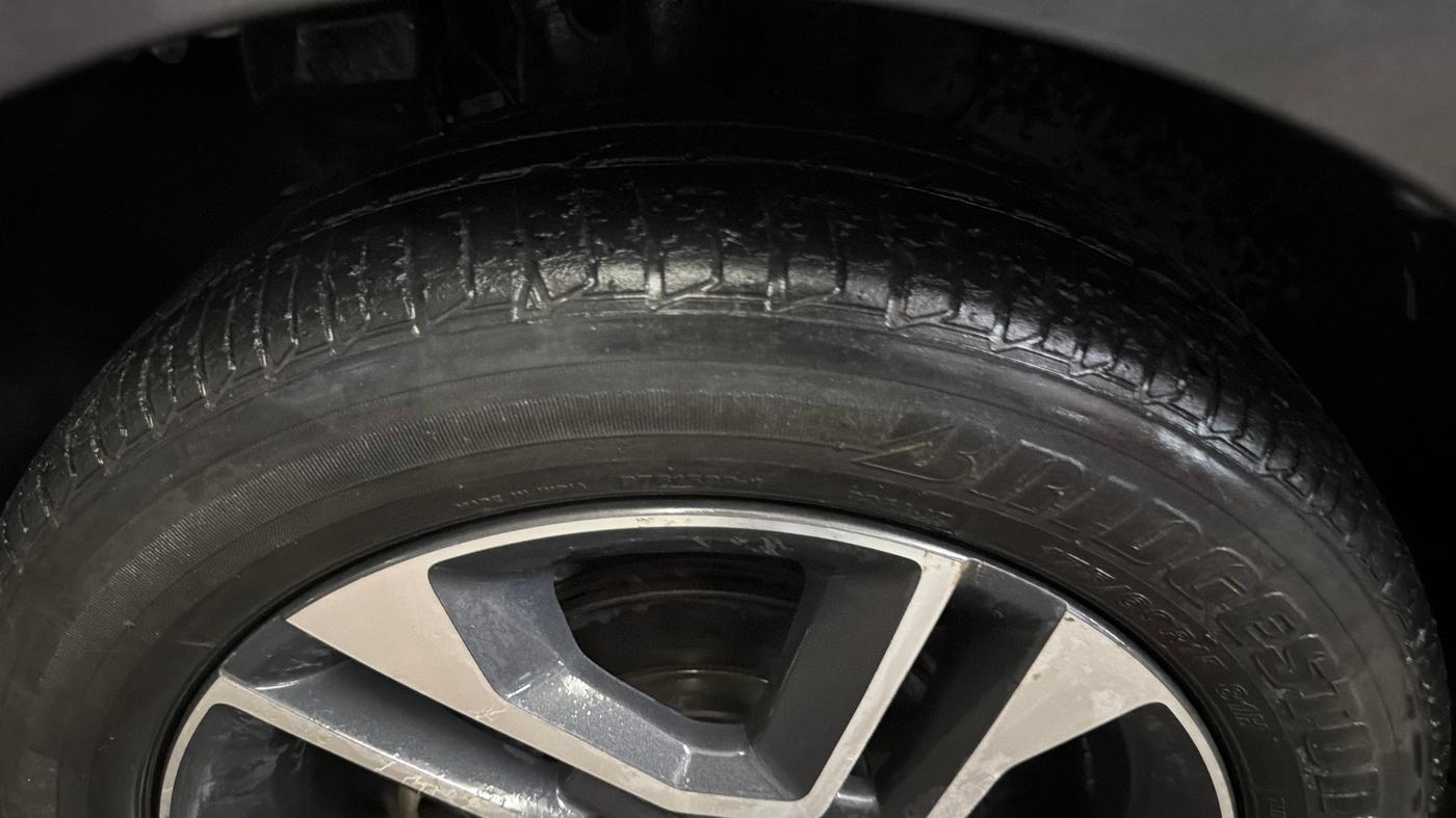 2022 Tata TIGOR XZ PLUS PETROL, Petrol, Manual, 29,005 km, Left Front Tyre Tread