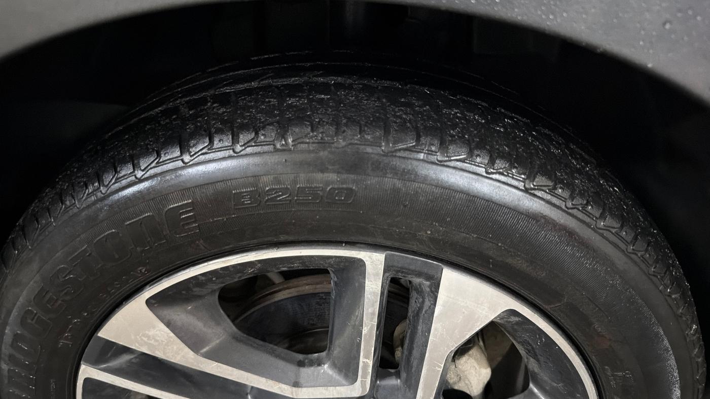 2022 Tata TIGOR XZ PLUS PETROL, Petrol, Manual, 29,005 km, Right Front Tyre Tread
