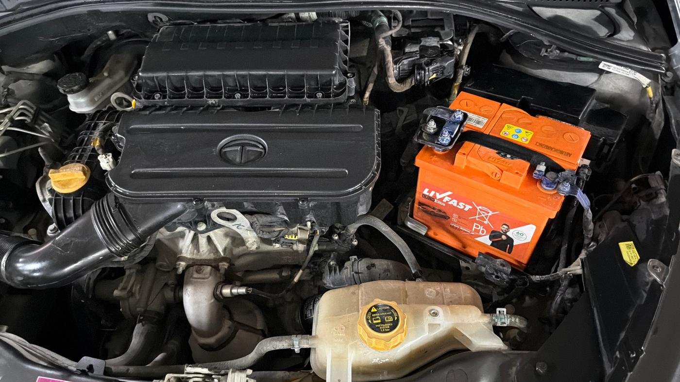 2022 Tata TIGOR XZ PLUS PETROL, Petrol, Manual, 29,005 km, Engine View - Left