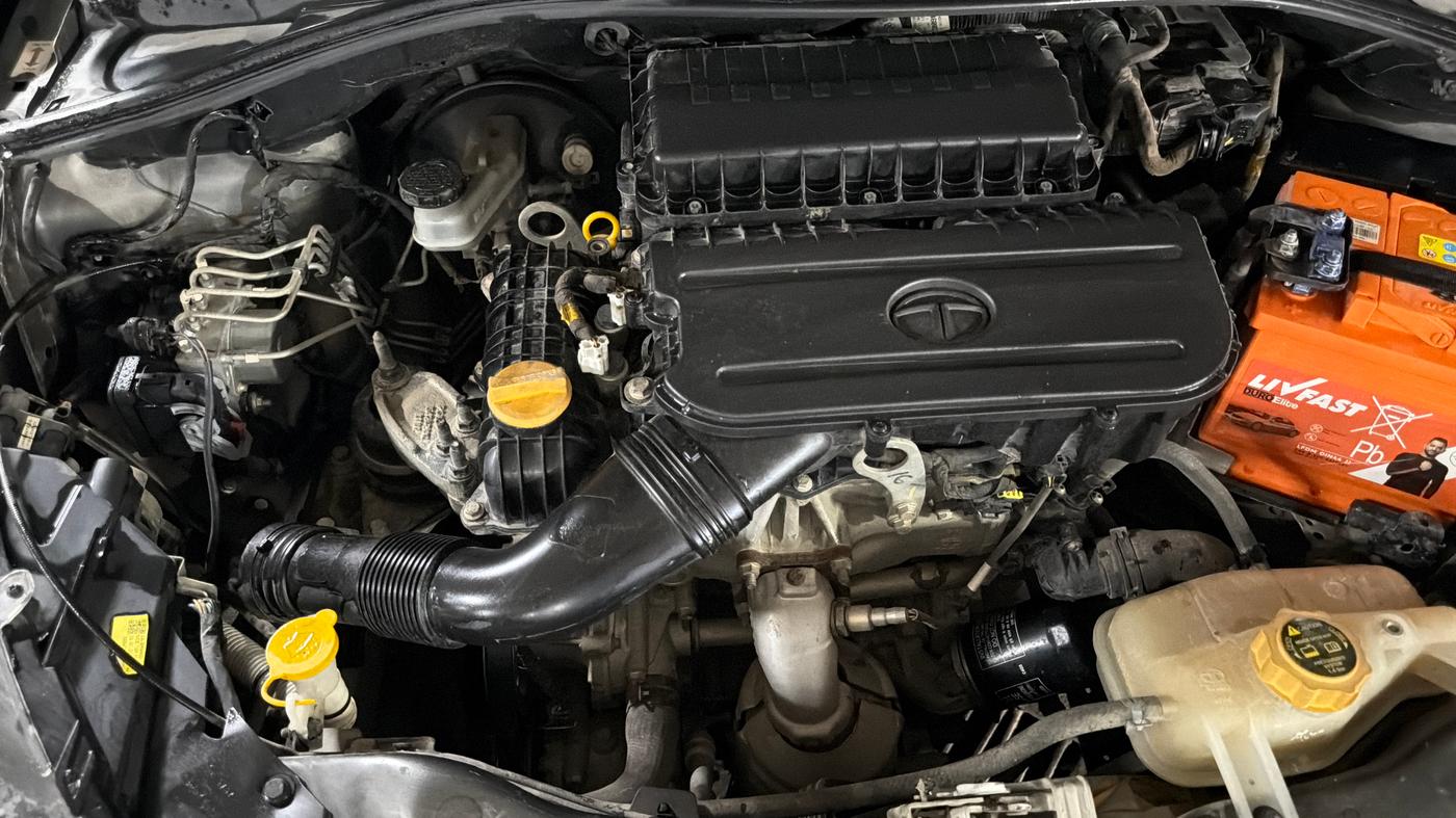 2022 Tata TIGOR XZ PLUS PETROL, Petrol, Manual, 29,005 km, Engine View - Right