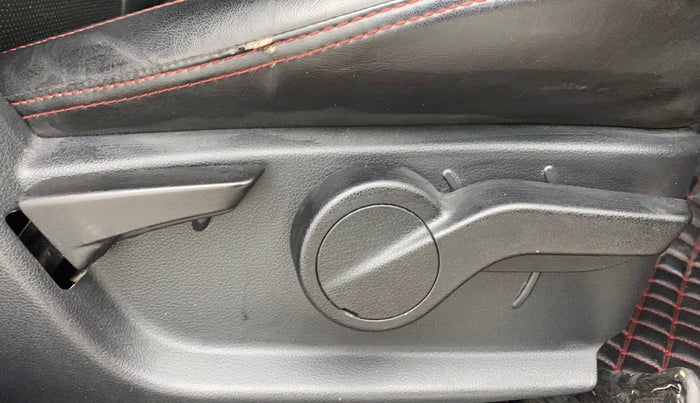 2021 Mahindra Thar LX PETROL HT 4WD AT, Petrol, Automatic, 55,472 km, Driver Side Adjustment Panel