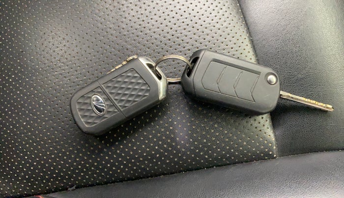 2021 Mahindra Thar LX PETROL HT 4WD AT, Petrol, Automatic, 55,472 km, Key Close Up