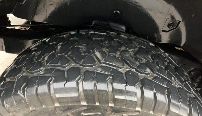 2021 Mahindra Thar LX PETROL HT 4WD AT, Petrol, Automatic, 60,999 km, Right Rear Tyre Tread