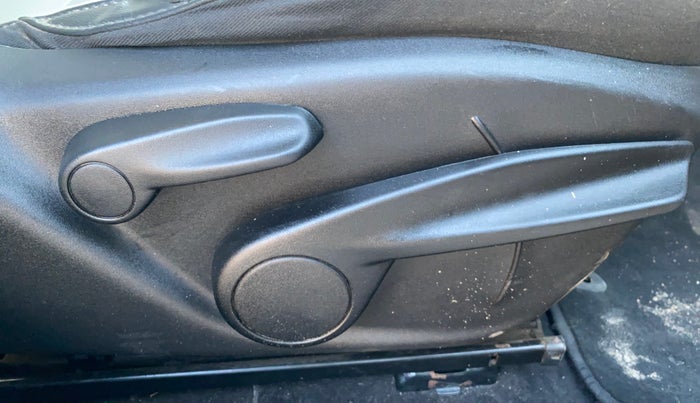 2018 Jeep Compass LIMITED 2.0 DIESEL, Diesel, Manual, 77,274 km, Driver Side Adjustment Panel