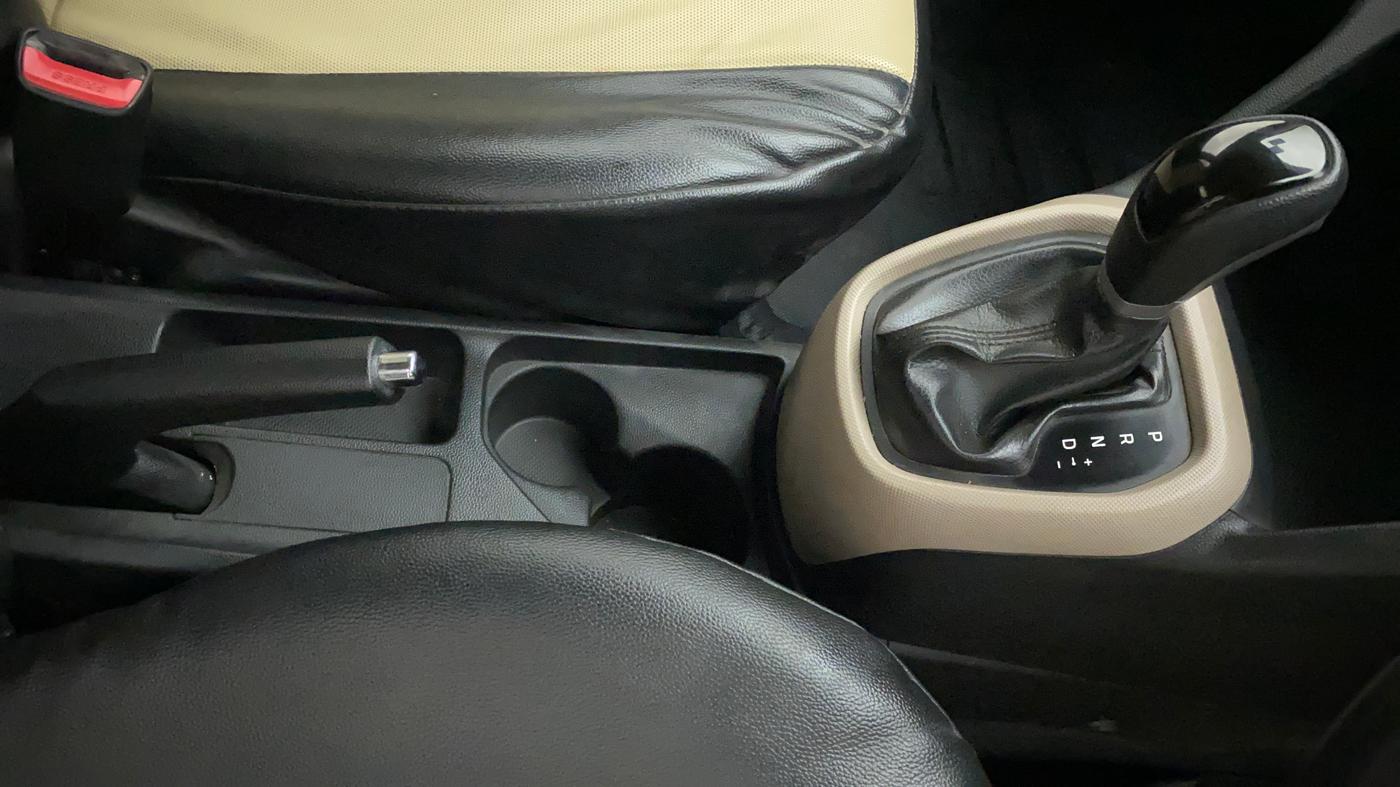 2015 Hyundai Grand i10 ASTA AT 1.2 KAPPA VTVT, Petrol, Automatic, 16,739 km, Gear Lever