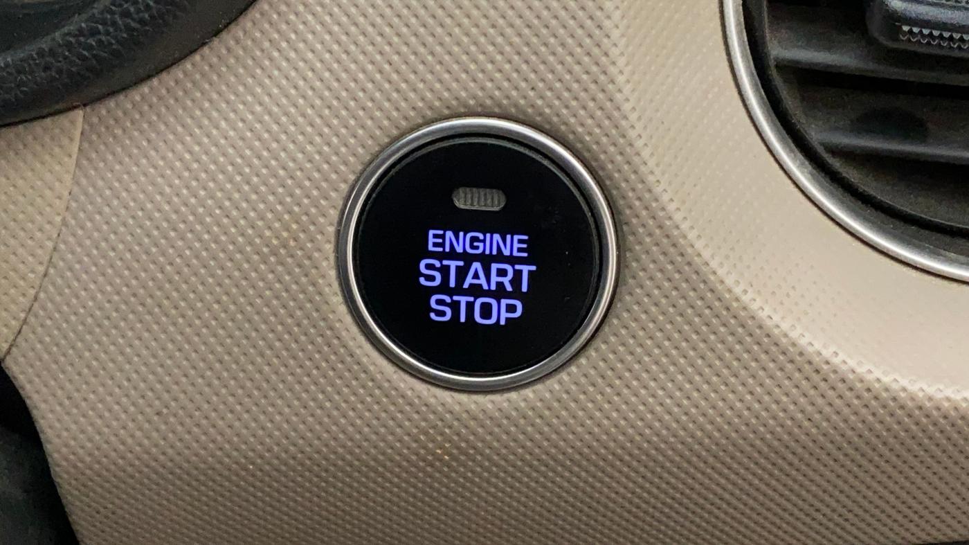 2015 Hyundai Grand i10 ASTA AT 1.2 KAPPA VTVT, Petrol, Automatic, 16,739 km, Keyless Start/ Stop Button