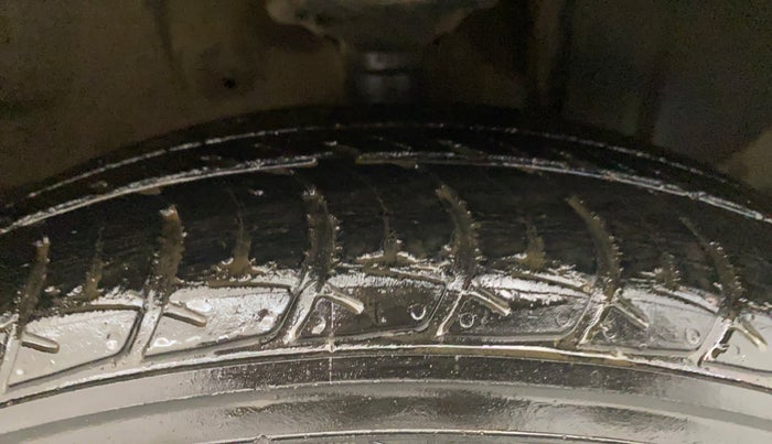 2019 Maruti New Wagon-R VXI 1.2, Petrol, Manual, 58,994 km, Right Front Tyre Tread