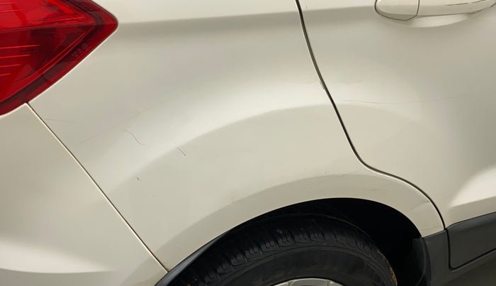 2015 Ford Ecosport TITANIUM 1.5L PETROL AT, Petrol, Automatic, 85,954 km, Right quarter panel - Minor scratches